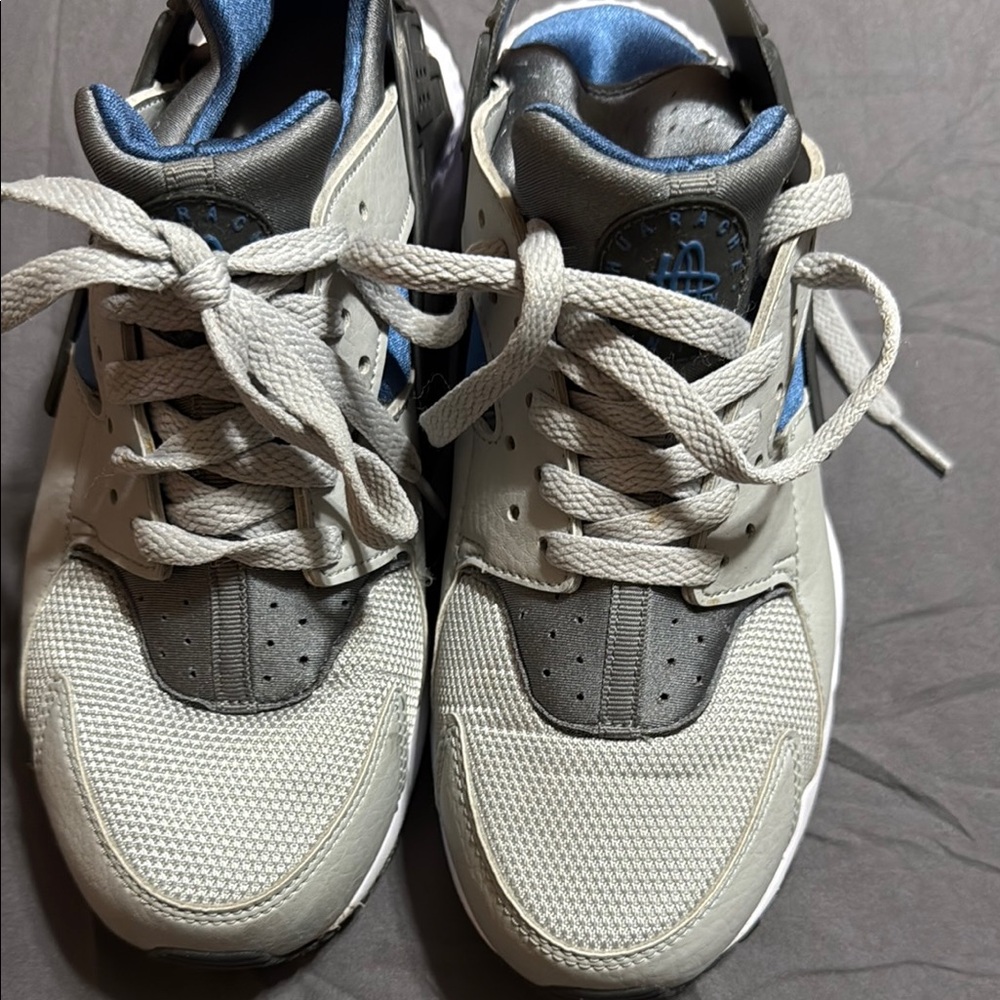 Nike Air Huarache Sneakers in Cream and Blue